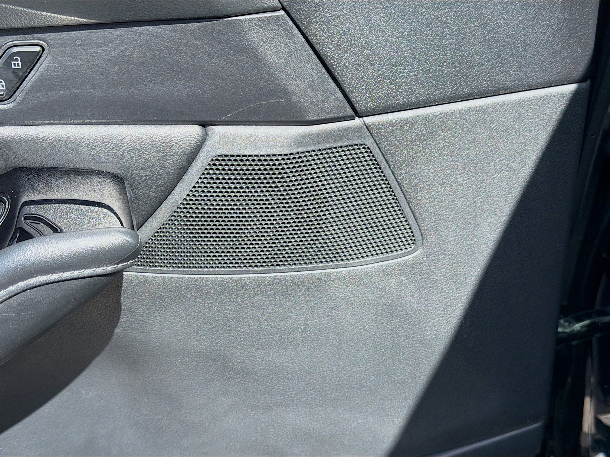 Used 2025 MAZDA CX-30 AWD 2.5 S w/ Preferred Package image 23