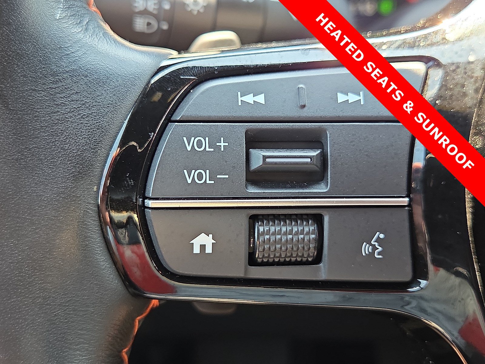 Used 2025 Honda Pilot TrailSport image 21