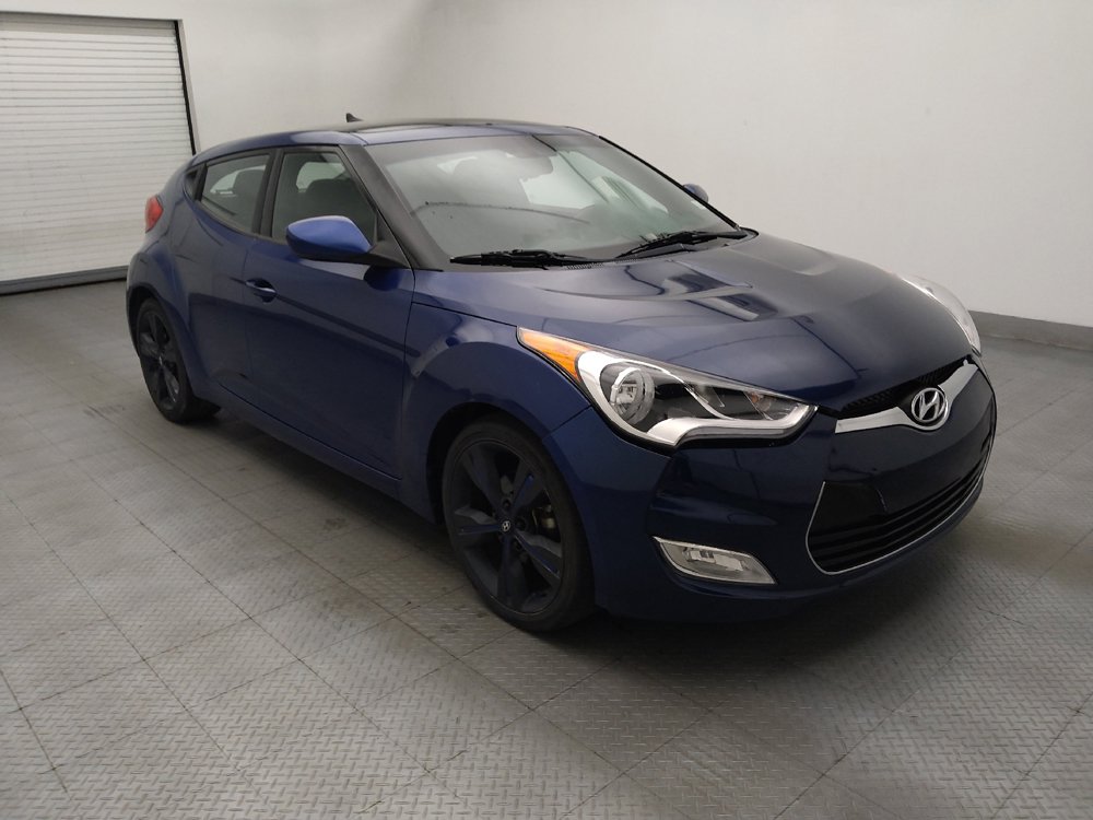 Used 2017 Hyundai Veloster Value Edition FWD image 13