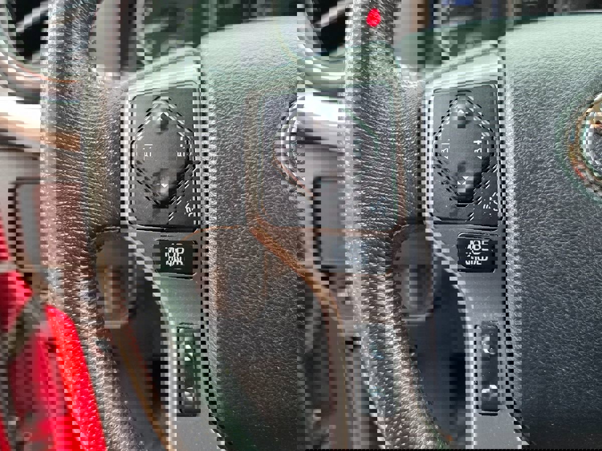 Used 2020 Toyota Tacoma SR5 image 37