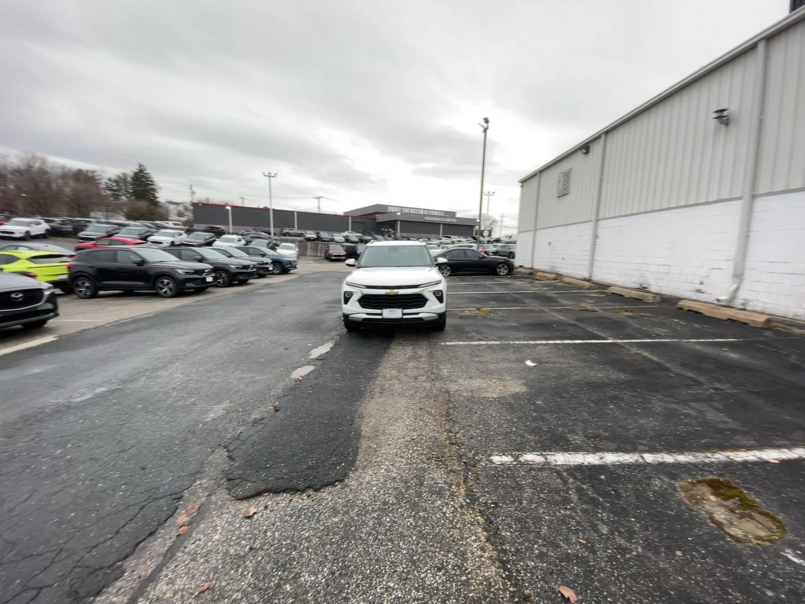 Used 2025 Chevrolet TrailBlazer LT image 16