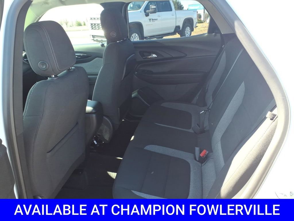 Used 2025 Chevrolet TrailBlazer LT image 10