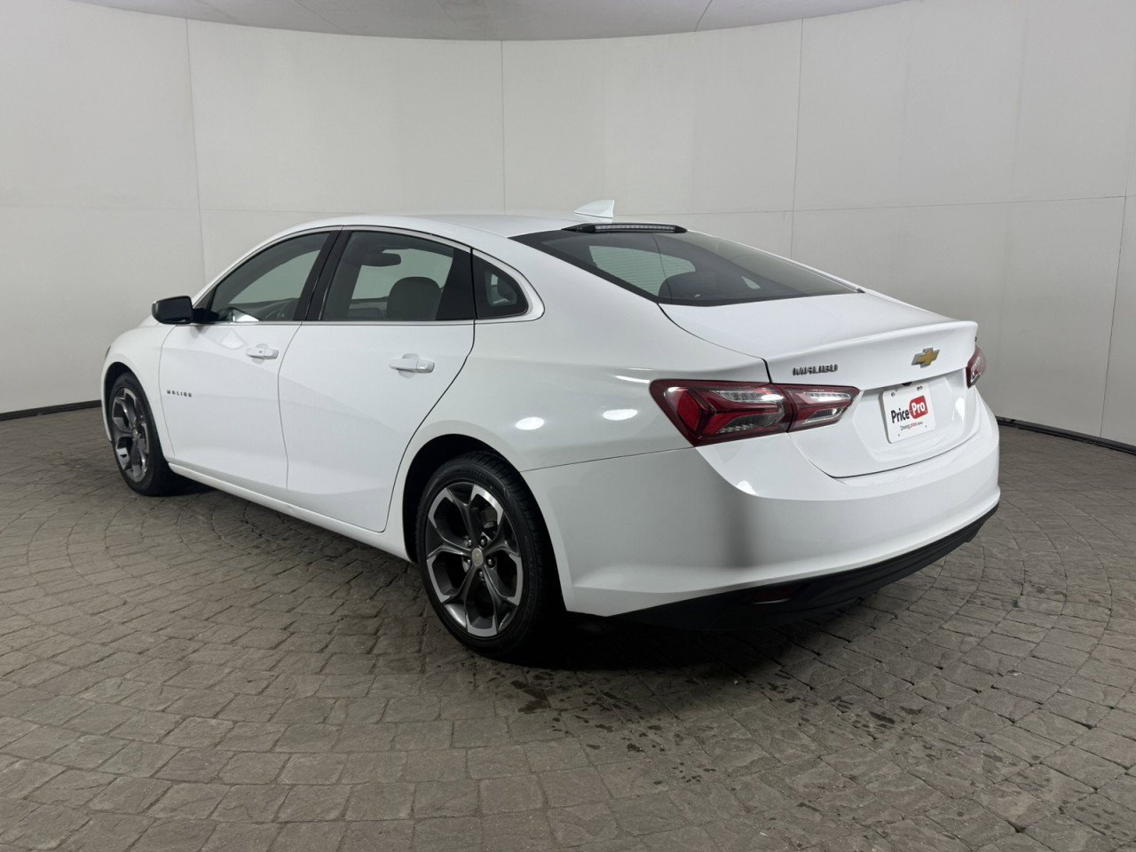 Used 2022 Chevrolet Malibu LT image 5
