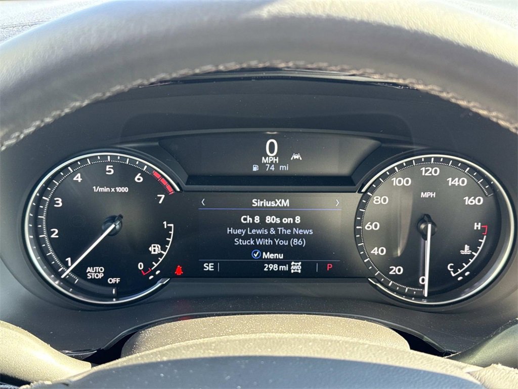 Used 2025 Cadillac XT6 Luxury image 30