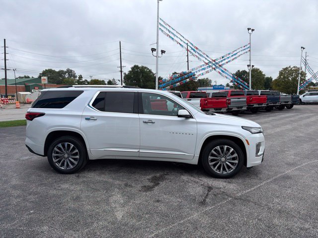 Used 2023 Chevrolet Traverse Premier w/ LPO, Floor Liner Package AWD/4WD image 17