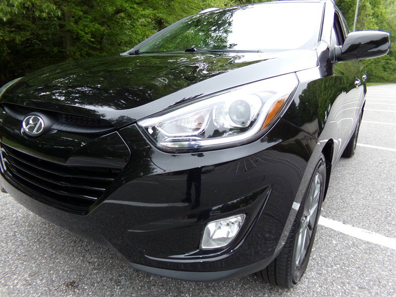 Used 2015 Hyundai Tucson SE AWD/4WD image 2