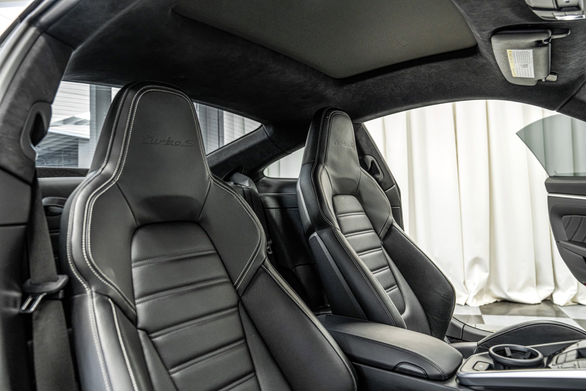 Used 2021 Porsche 911 Turbo S image 21