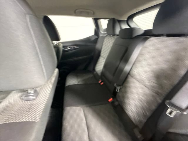 Used 2017 Nissan Rogue Sport SV AWD/4WD image 25