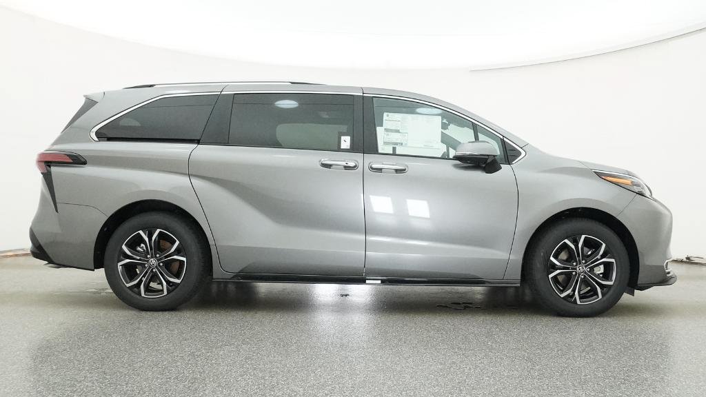 New 2026 Toyota Sienna Platinum AWD/4WD image 10