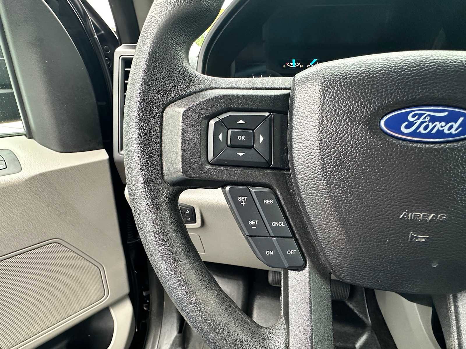 Used 2017 Ford F150 XL w/ Equipment Group 101A Mid image 11