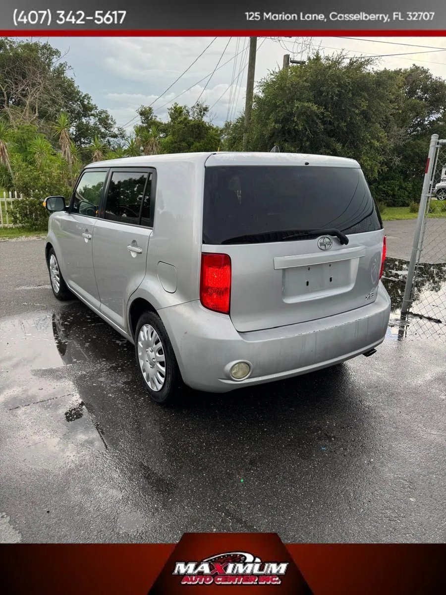 Used 2009 Scion xB FWD image 4