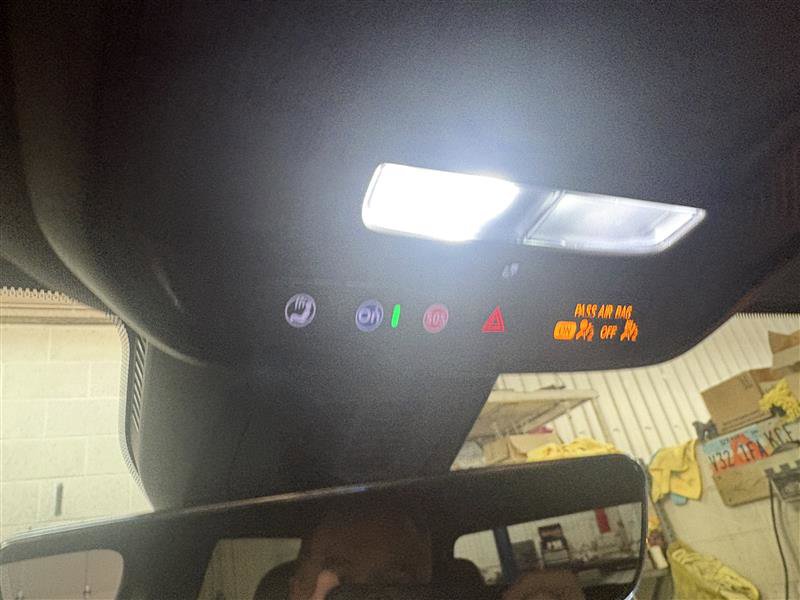 Used 2025 Chevrolet Equinox LT w/ Convenience Package II image 11