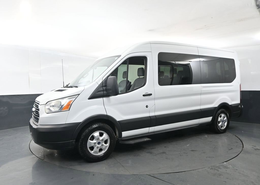 Used 2019 Ford Transit 350 XLT image 2