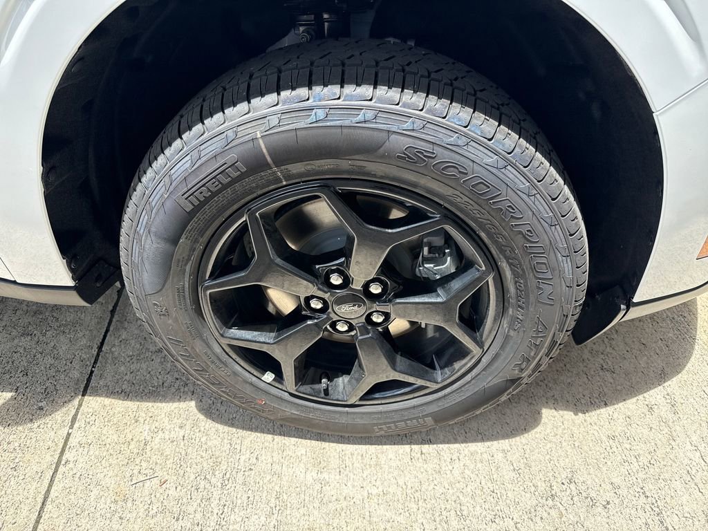 New 2025 Ford Maverick XLT w/ XLT Luxury Package image 10