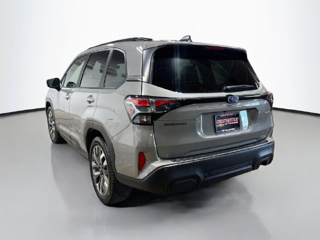 Used 2025 Subaru Forester Touring AWD/4WD image 9