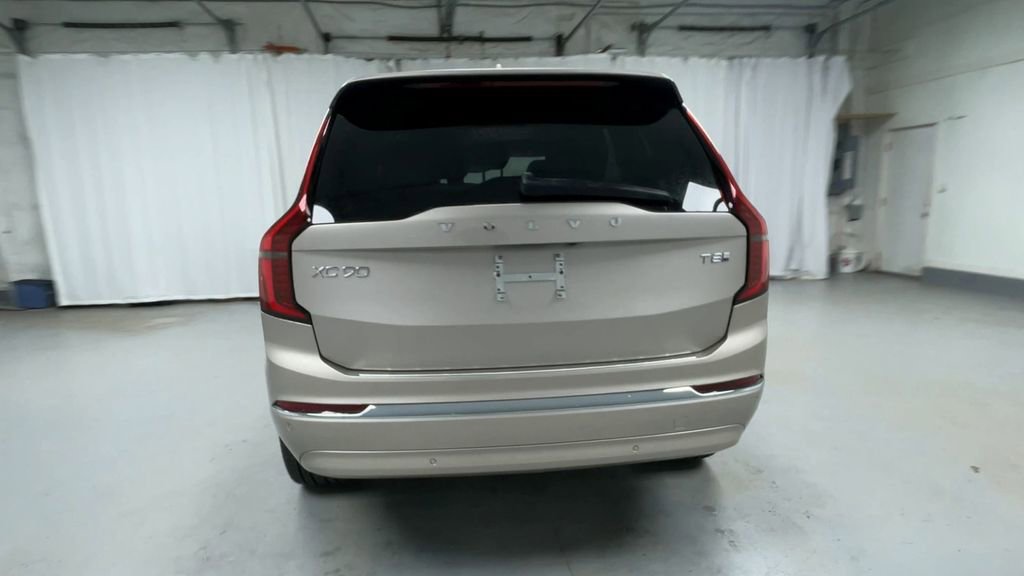 New 2026 Volvo XC90 T8 Plus image 22