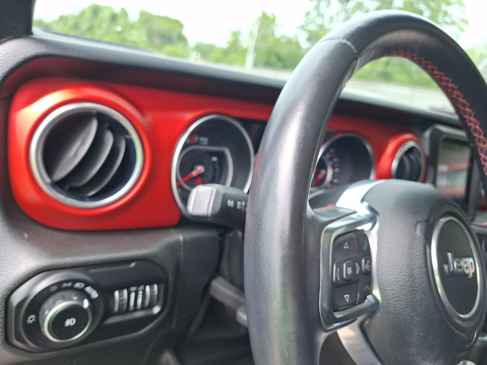 Used 2021 Jeep Wrangler Unlimited Rubicon AWD/4WD image 19