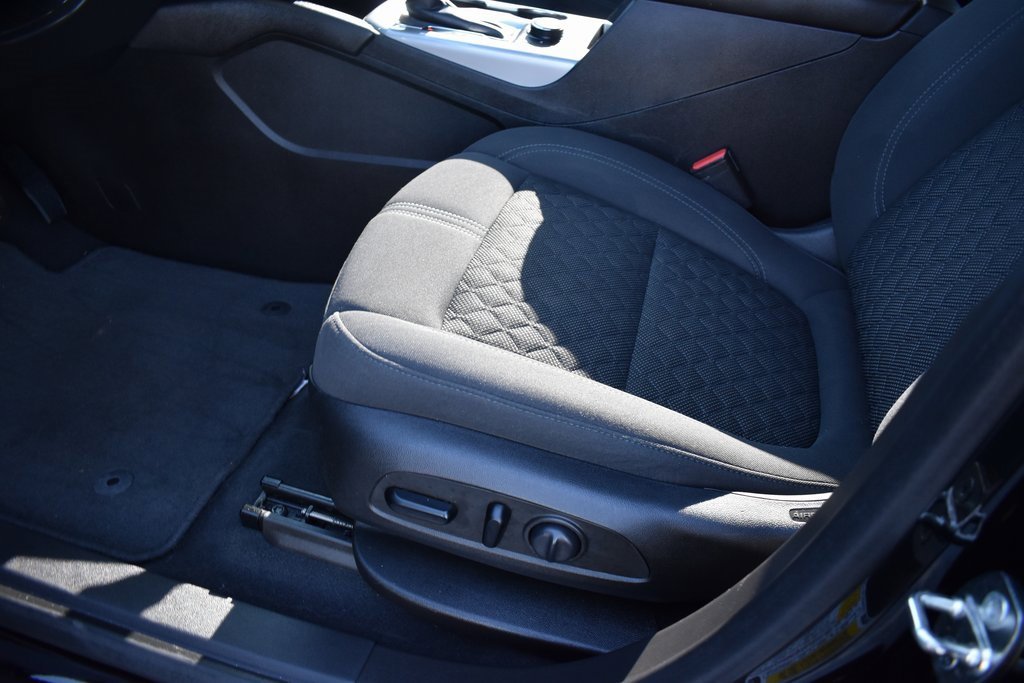 Used 2021 Chevrolet Blazer LT w/ LPO, Black Accent Package image 7