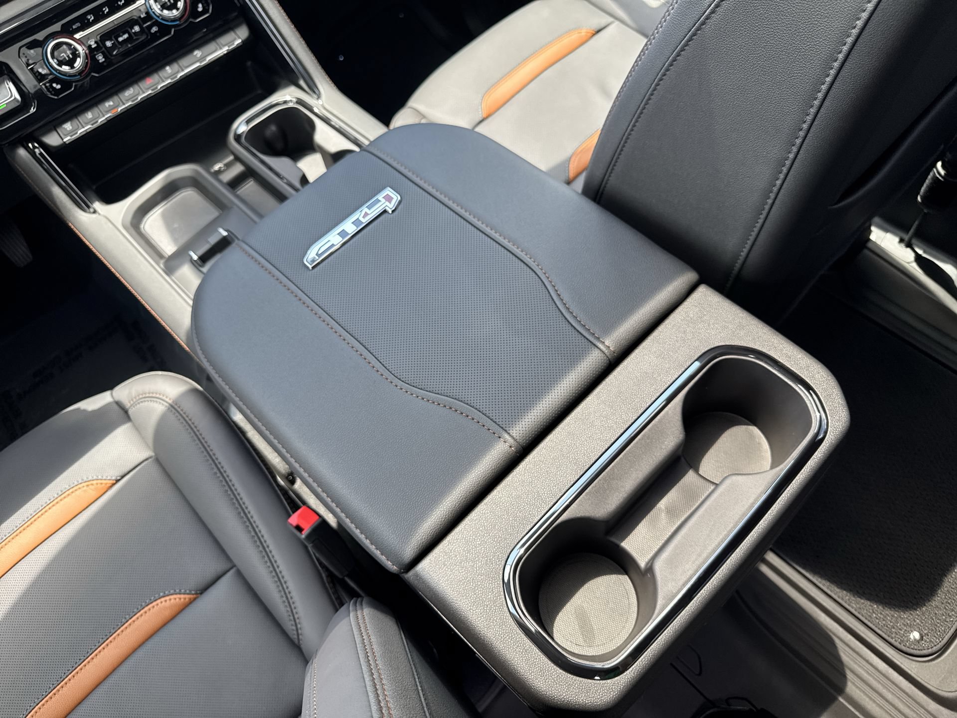 New 2026 GMC Sierra 3500 AT4 w/ AT4 Premium Plus Package AWD/4WD image 23