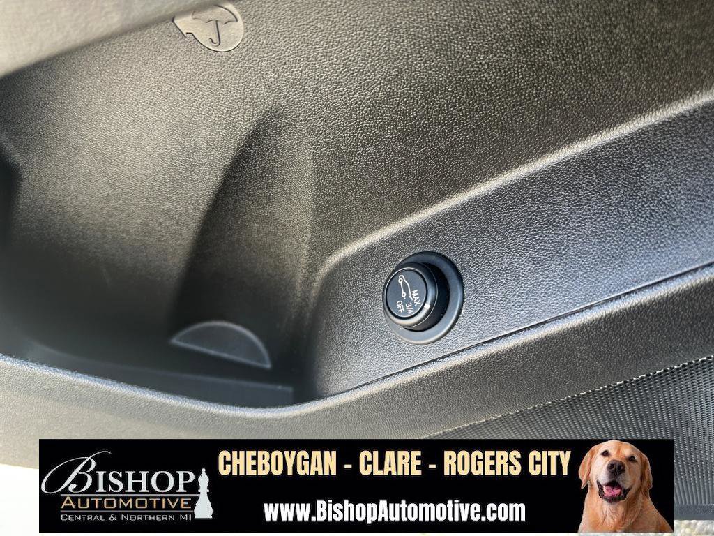 Used 2024 Chevrolet Equinox LT image 31