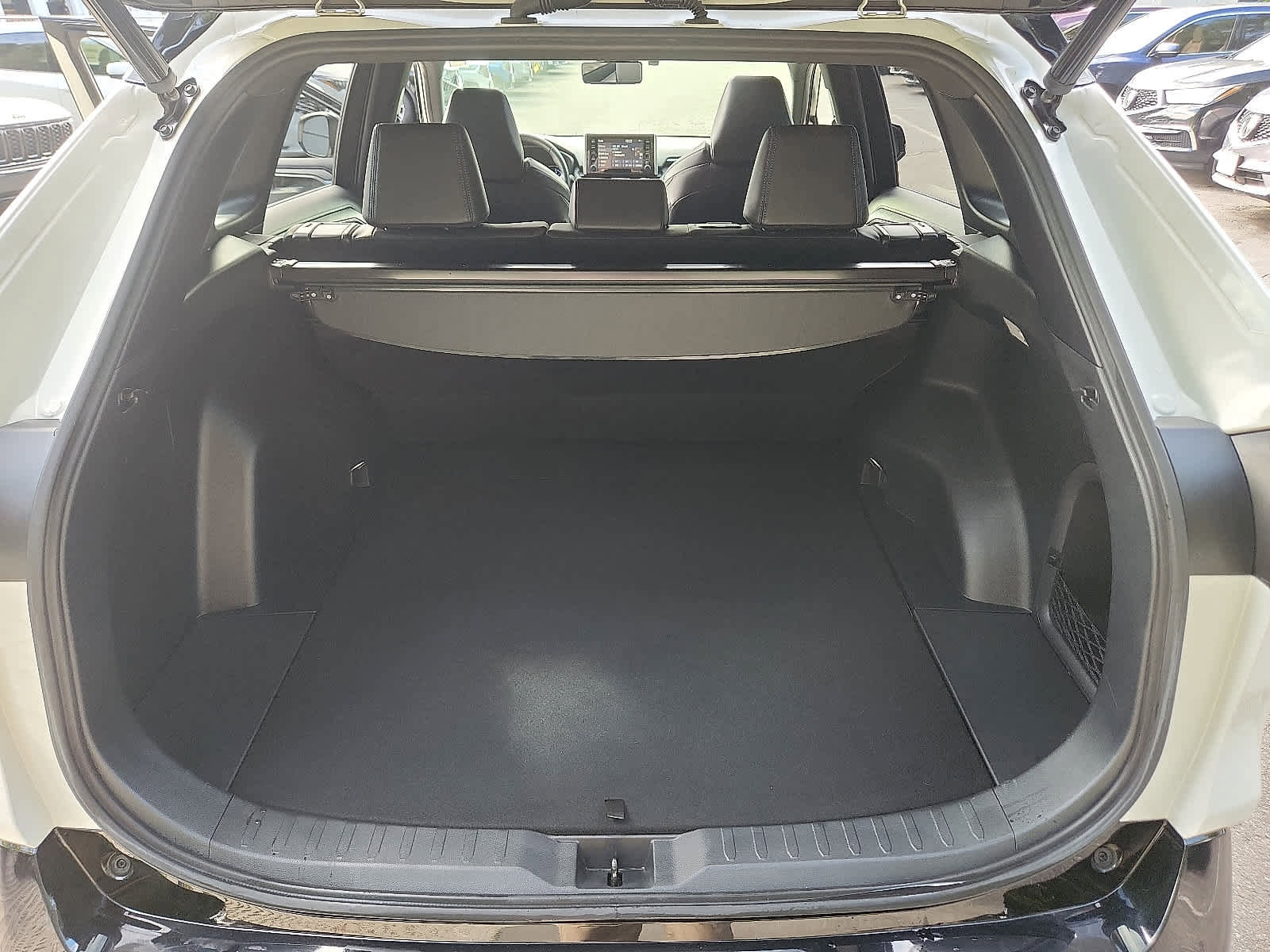 Used 2019 Toyota RAV4 XSE image 29