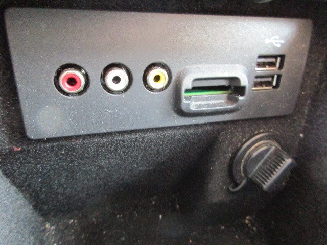 Used 2014 Ford Taurus SEL w/ Equipment Group 201A FWD image 26