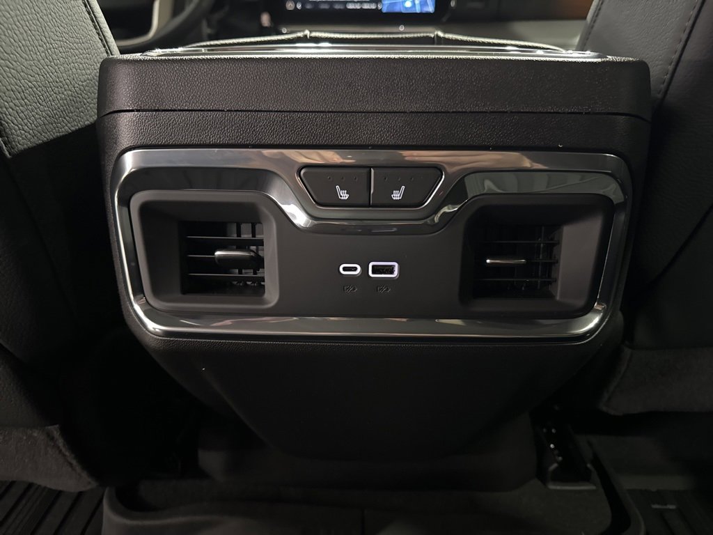 New 2025 GMC Sierra 3500 Denali w/ Denali Reserve Package image 42