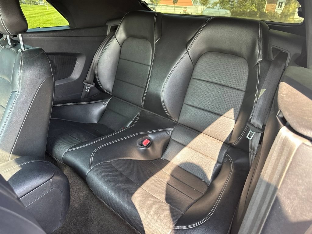 Used 2018 Ford Mustang Premium RWD image 12