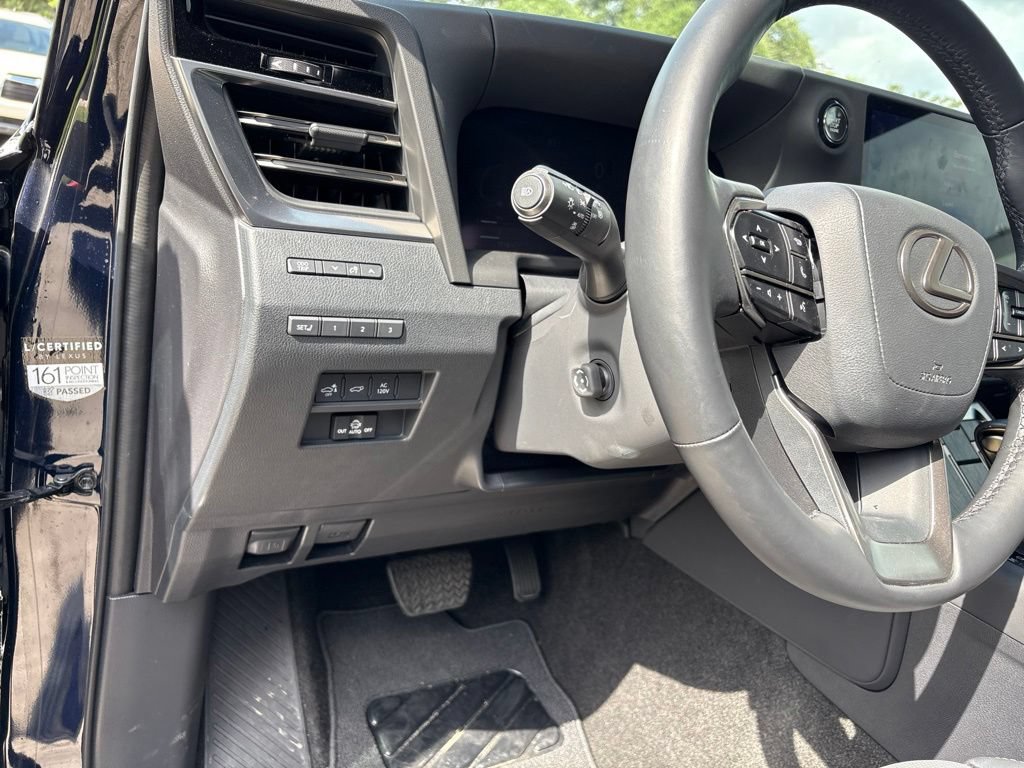 Certified 2025 Lexus GX 550 w/ Accessory Package (Z1) AWD/4WD image 13