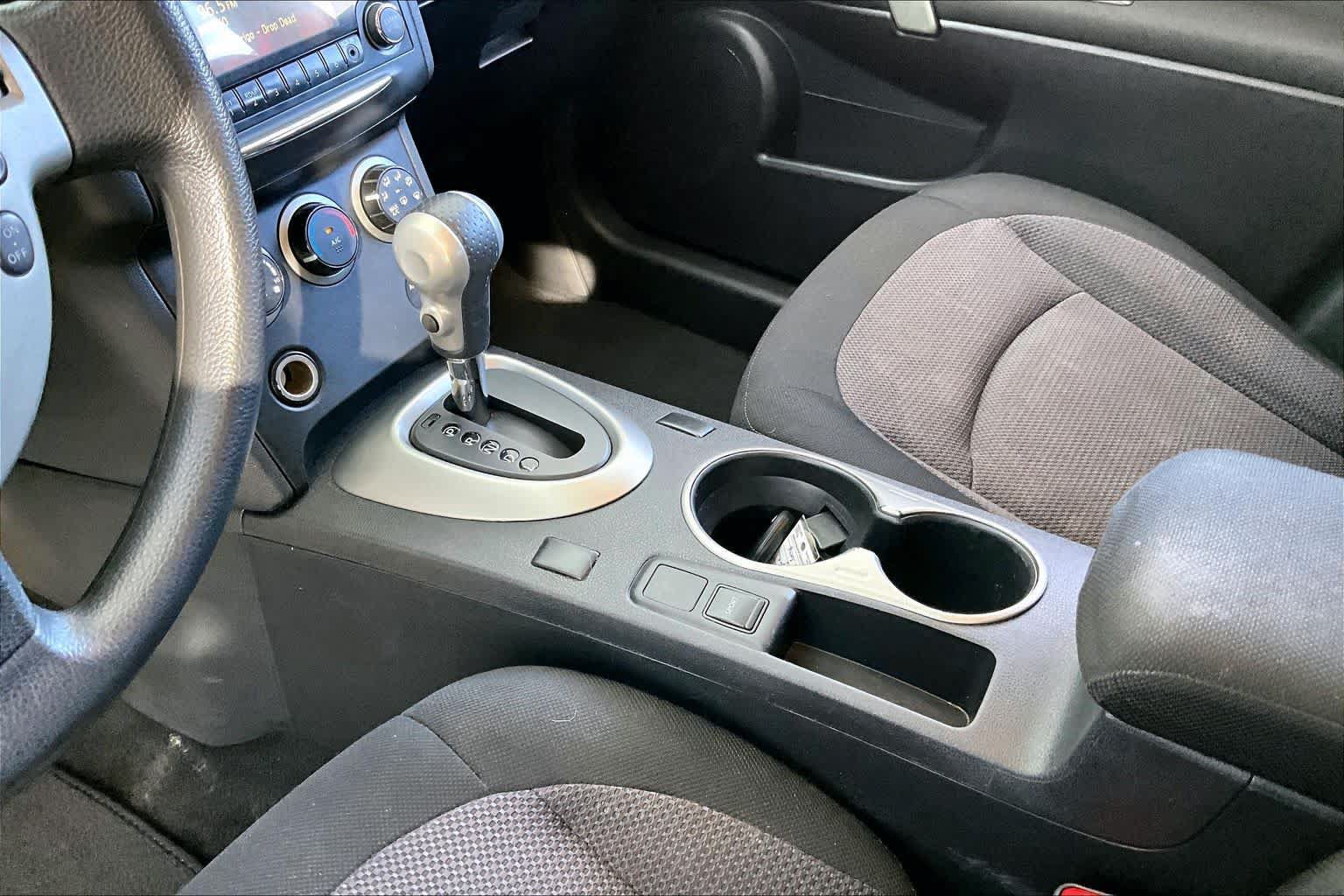 Used 2013 Nissan Rogue SV AWD/4WD image 17