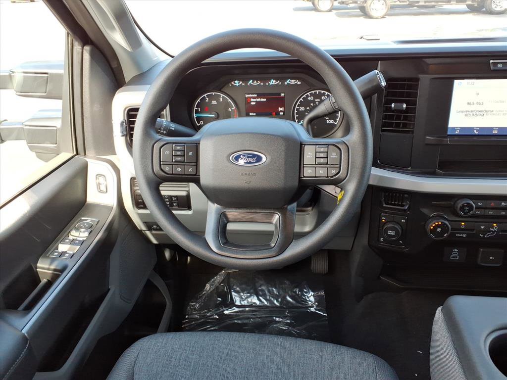 New 2026 Ford F250 XL image 40