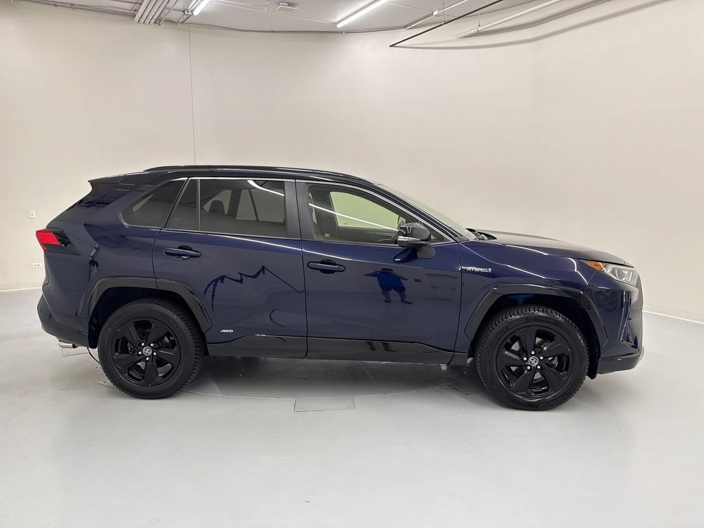 Used 2019 Toyota RAV4 XSE w/ XSE Weather Package AWD/4WD image 6