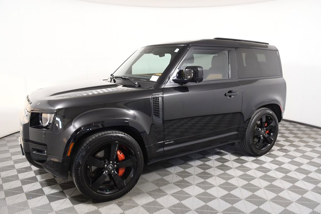 Used 2023 Land Rover Defender 90 X AWD/4WD image 2