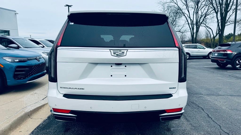 Used 2021 Cadillac Escalade Premium Luxury Platinum image 4