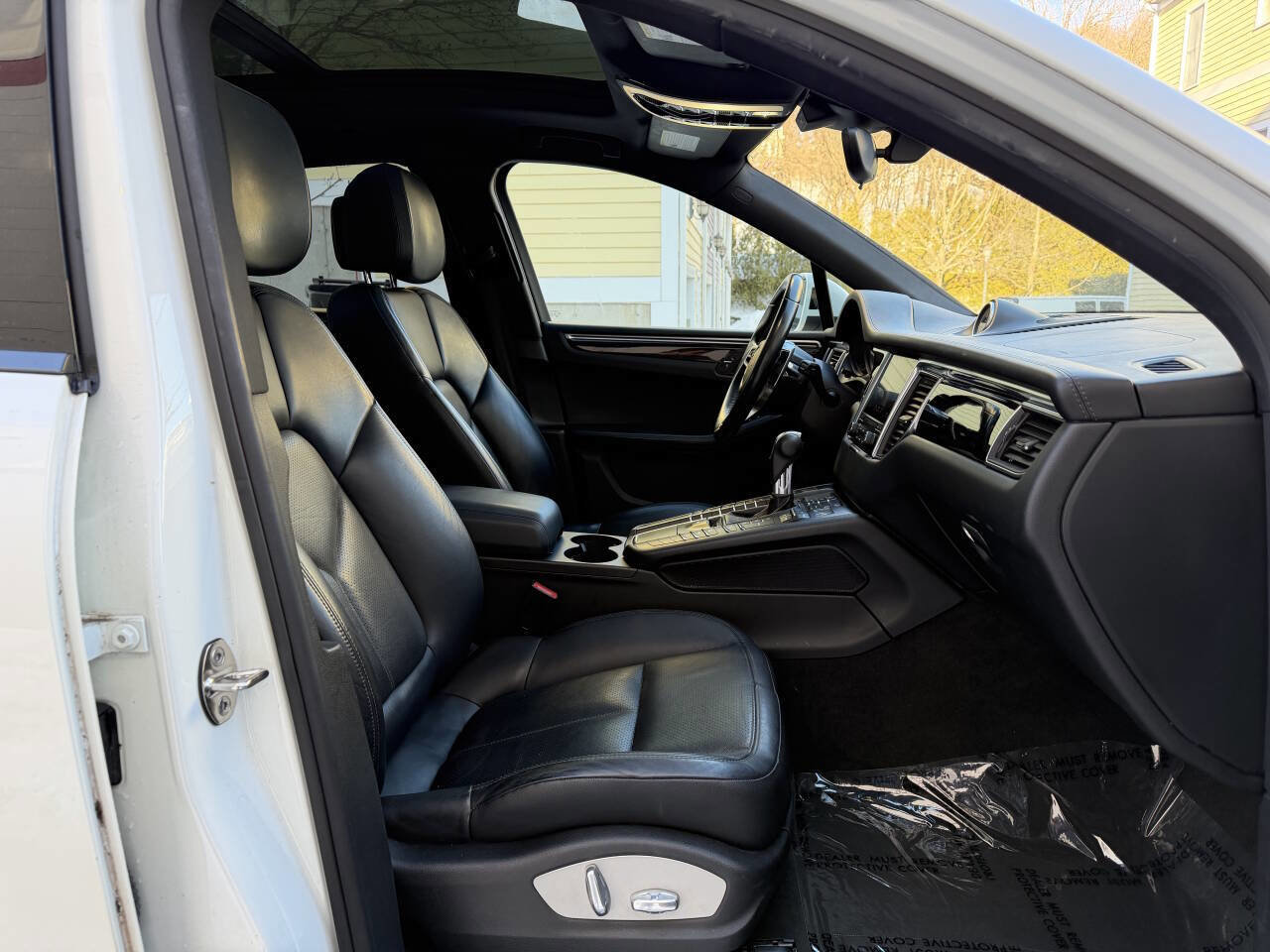 Used 2017 Porsche Macan image 17