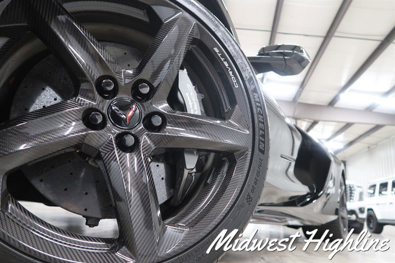 Used 2023 Chevrolet Corvette Z06 image 3