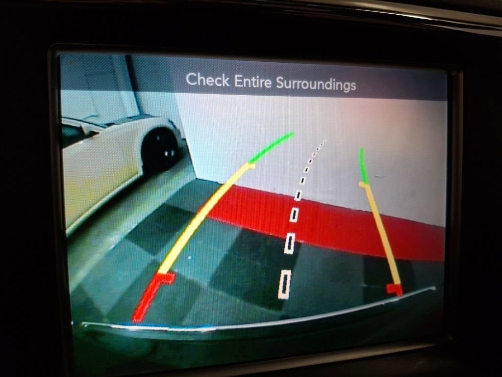 Used 2015 Jeep Grand Cherokee Limited w/ Luxury Group II image 27