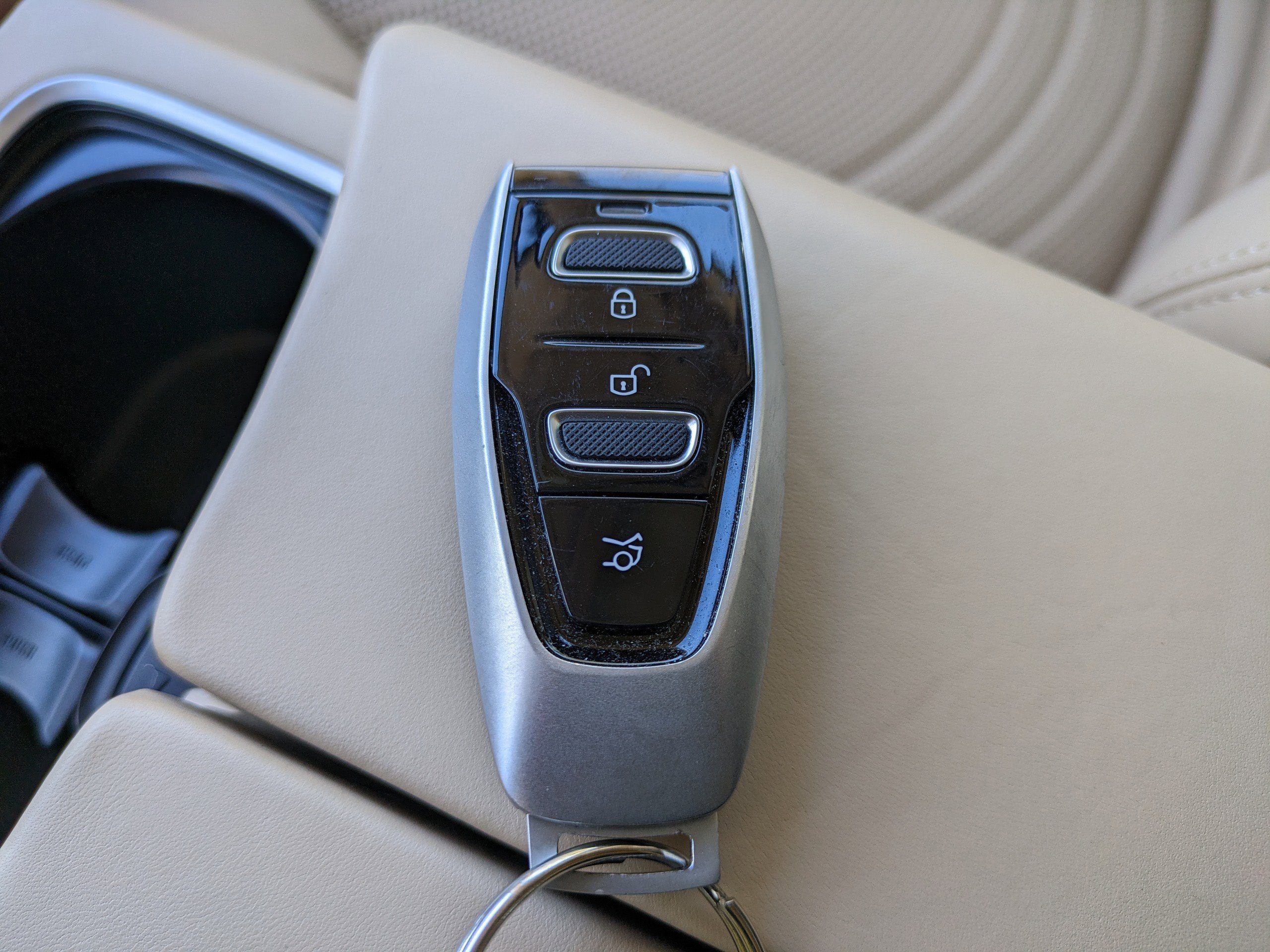 Used 2024 Aston Martin DBX AWD/4WD image 38