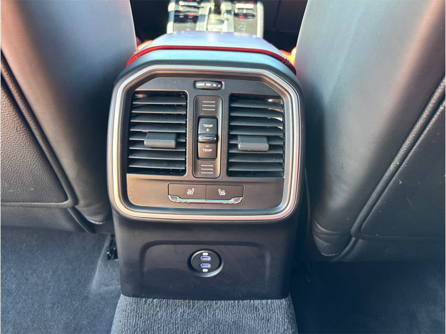 Used 2023 Porsche Macan S AWD/4WD image 42