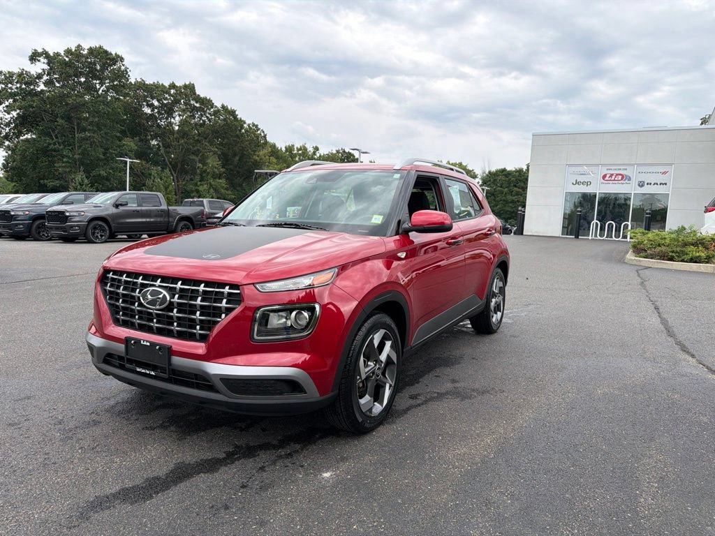 Used 2022 Hyundai Venue SEL w/ Cargo Package FWD image 8