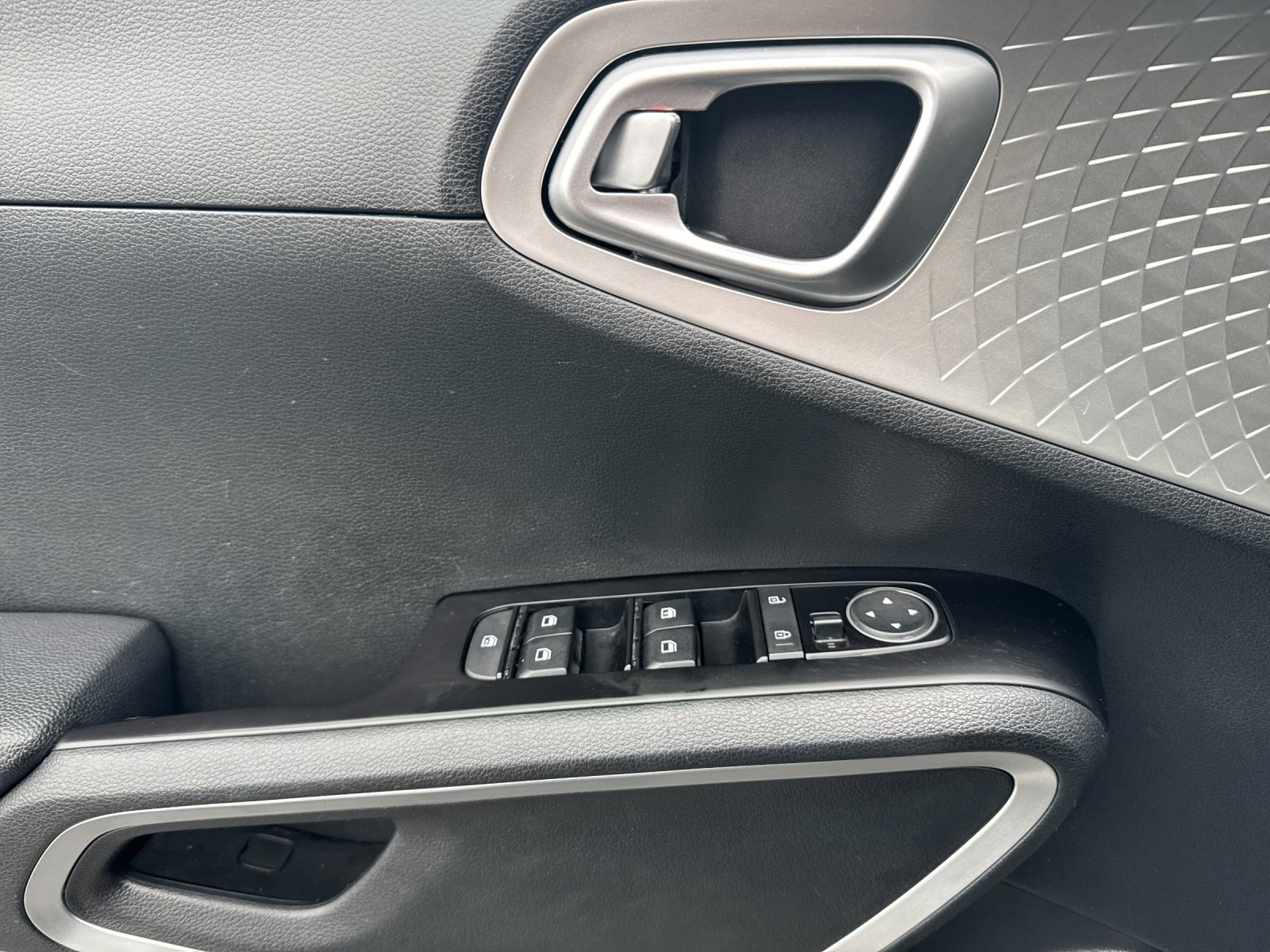 Used 2023 Kia Soul LX w/ Option Group 015 image 11