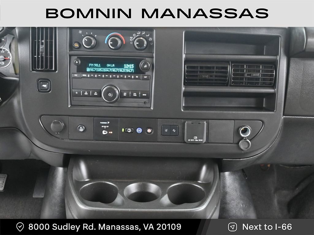 Used 2024 Chevrolet Express 3500 LT w/ LT Preferred Equipment Group image 15