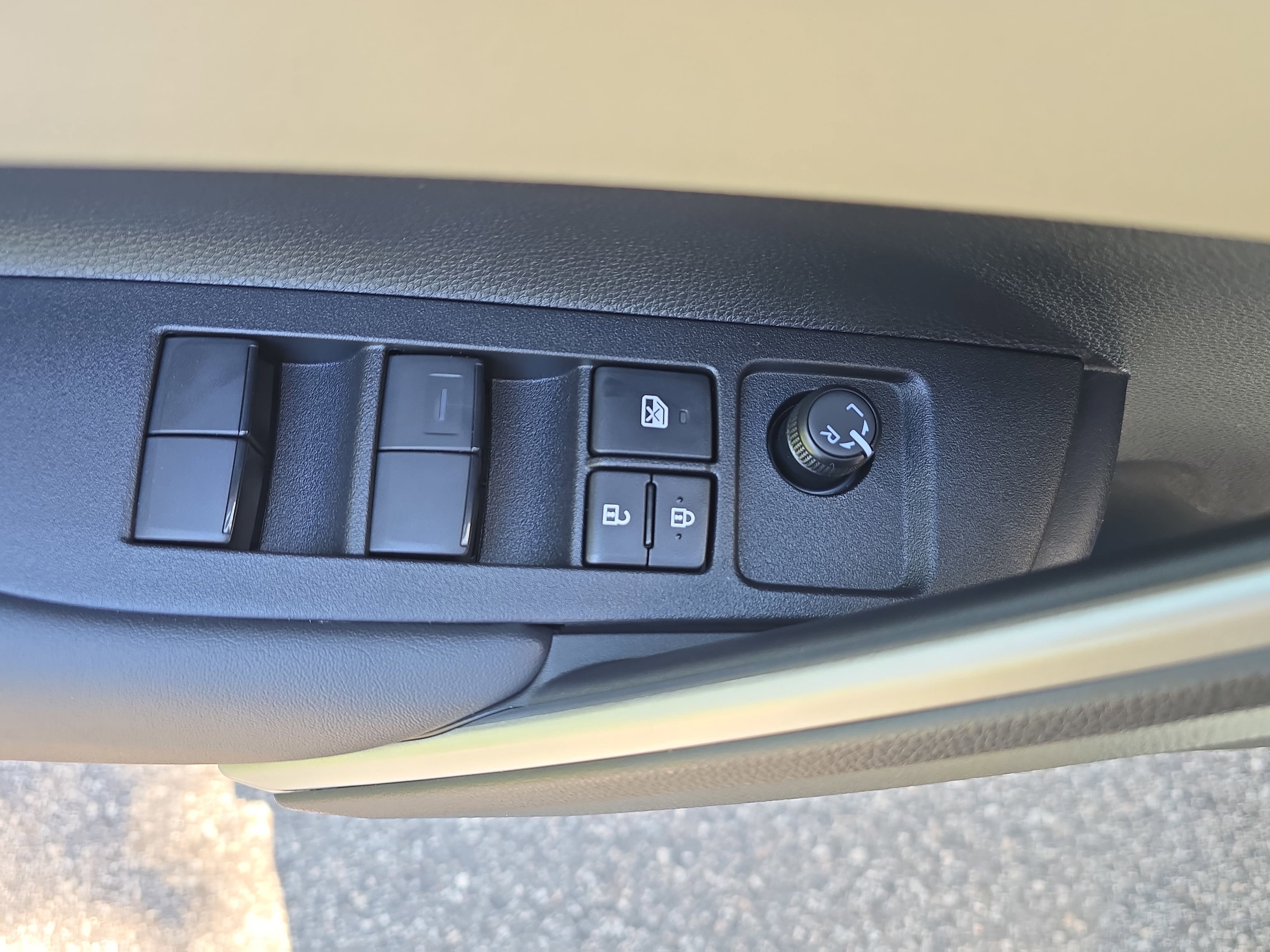New 2026 Toyota Corolla Cross L FWD image 25