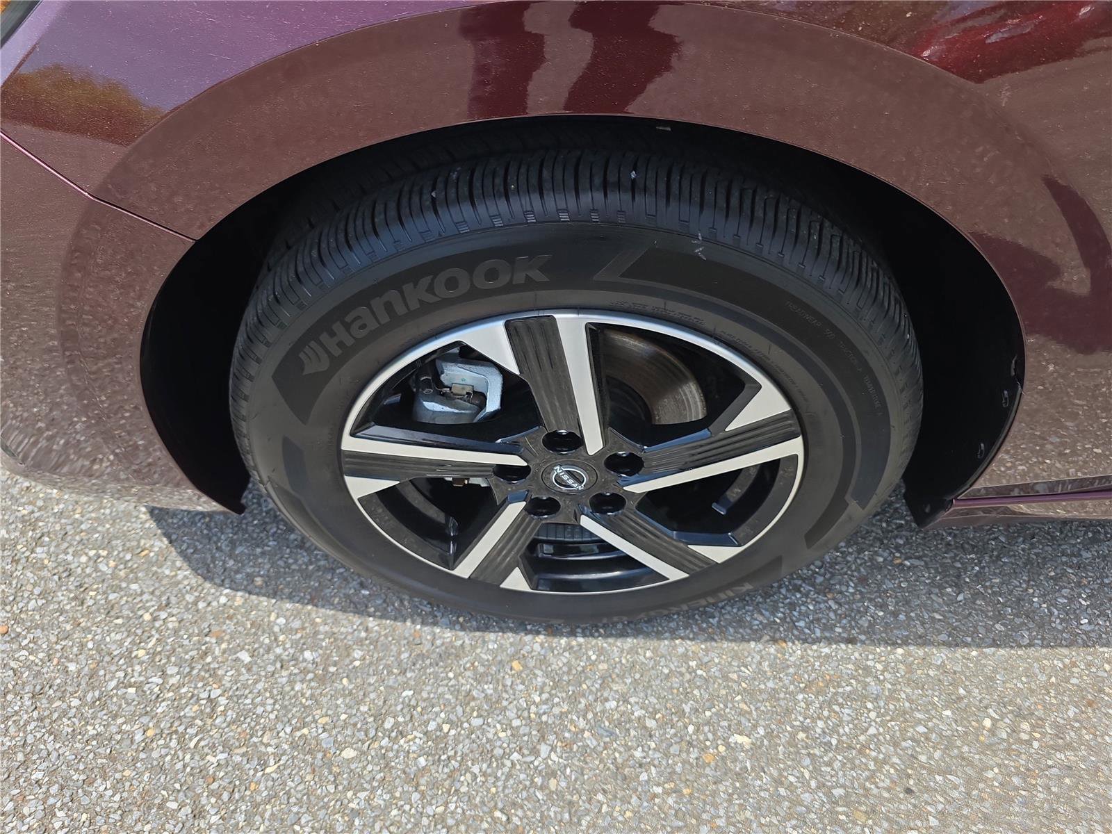 Used 2025 Nissan Sentra SV FWD image 12