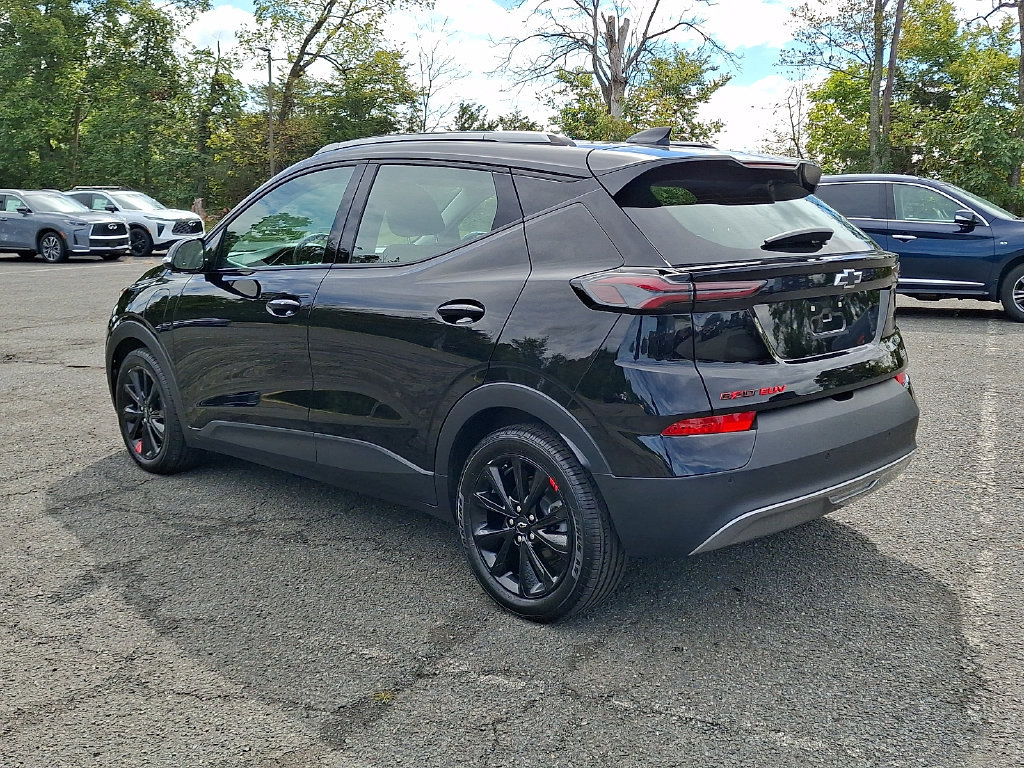 Used 2023 Chevrolet Bolt EUV LT w/ Comfort Package FWD image 7