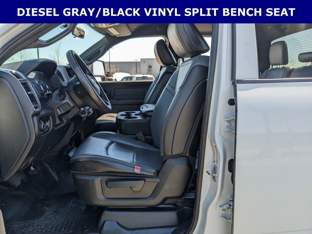 Used 2024 RAM 2500 Tradesman w/ Chrome Appearance Group image 3