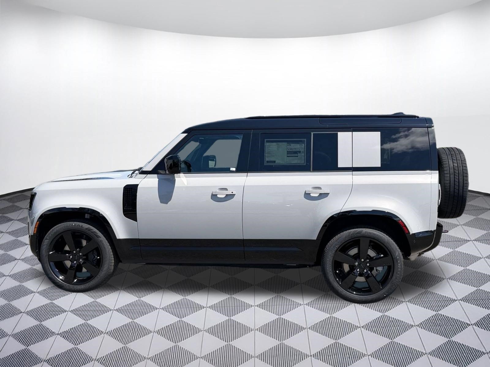 New 2026 Land Rover Defender 110 X-Dynamic SE AWD/4WD image 2