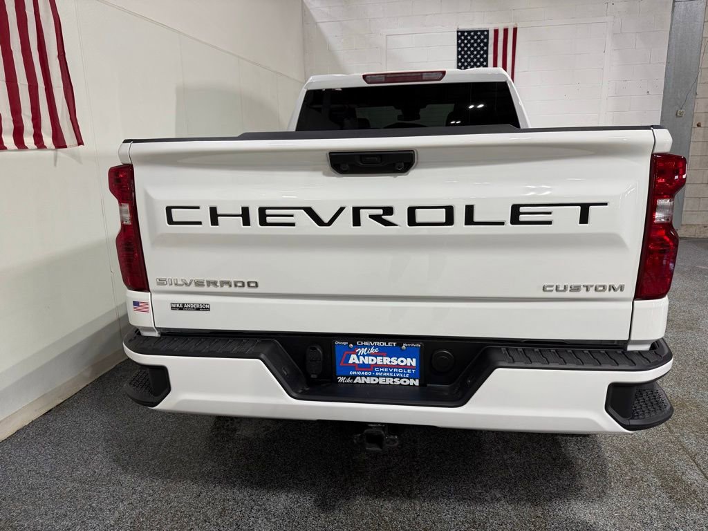 Used 2025 Chevrolet Silverado 1500 Custom w/ LPO, Dark Essentials Package image 5