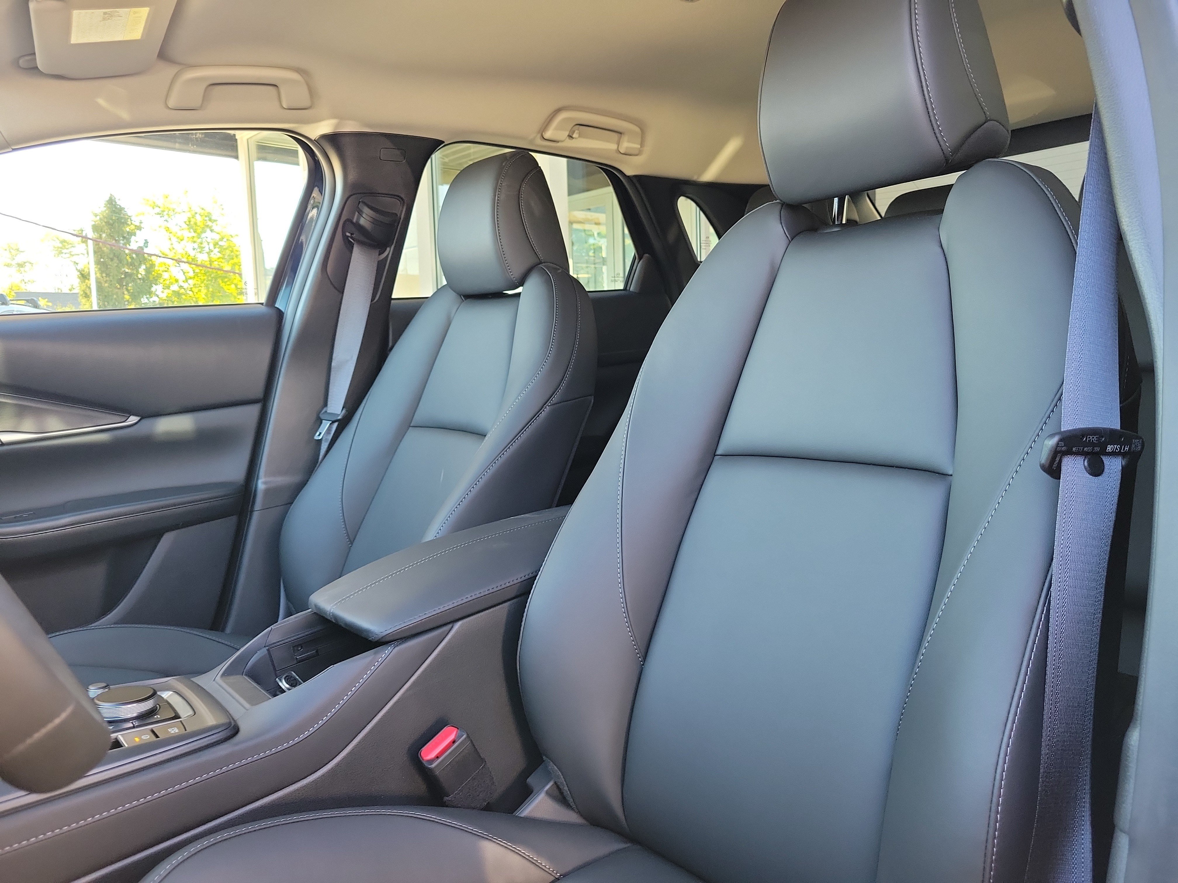 New 2026 MAZDA CX-30 AWD 2.5 S w/ Select Sport Pkg image 17