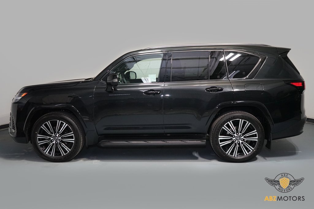 Used 2025 Lexus LX 600 4WD w/ Luxury Package image 5